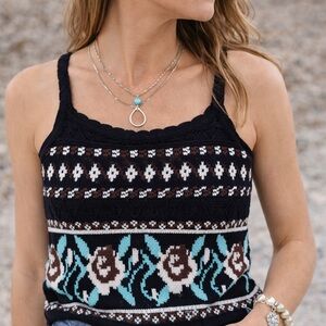 CROCHET CROPPED TANK FLORAL DESIGN SIZE LARGE NWT